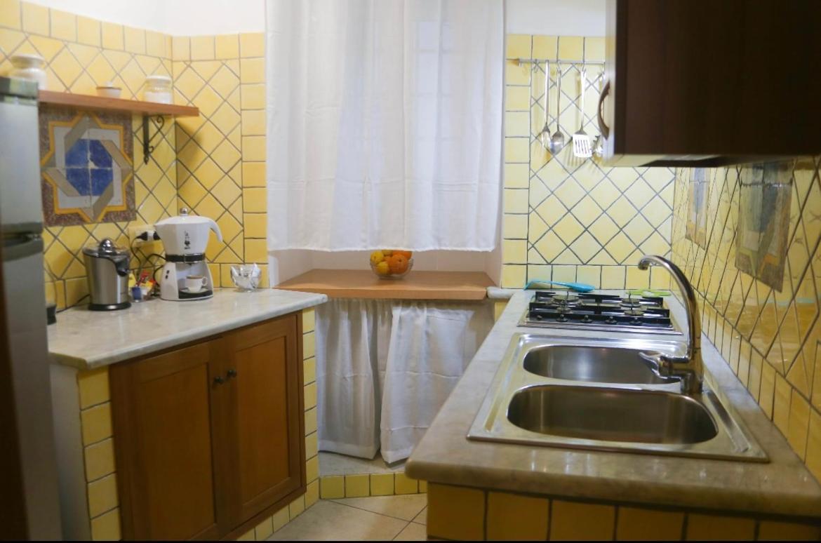 Sole Apartment Палермо Екстер'єр фото